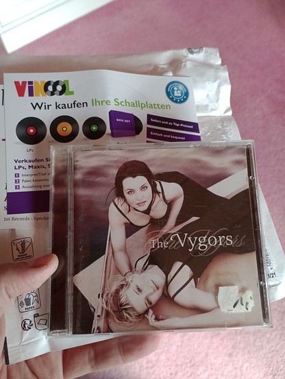 A photo of the self-titled debut album of The Vygors